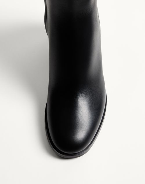 Valentino Garavani - Vlogo Signature Calfskin Boot 70mm - Black - Woman - Boots And Ankle Boots